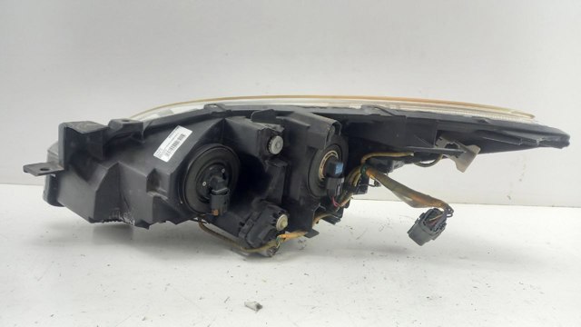MAZDA BDG751030 Правая фара в наличии Чернигов