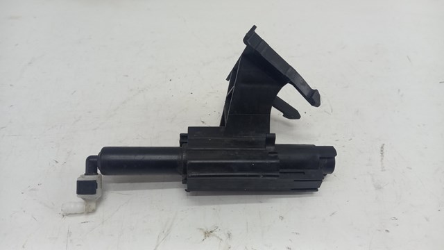 BM5113L014AC FORD Форсунка омывателя фары передней правой купить в Ужгород
