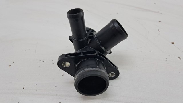 CM5G8A529GA Фланец системы охлаждения (тройник) купить Ужгород