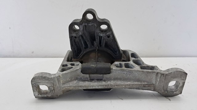 CV616F012EC FORD Правая подушка двигателя купить в Полтава