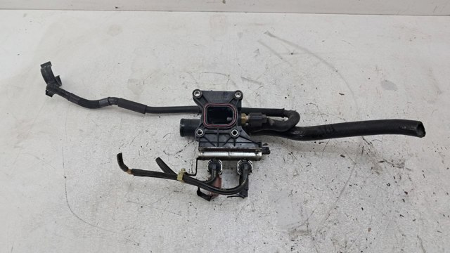 MAZDA LF941517Z Фланец системы охлаждения в наличии Николаев