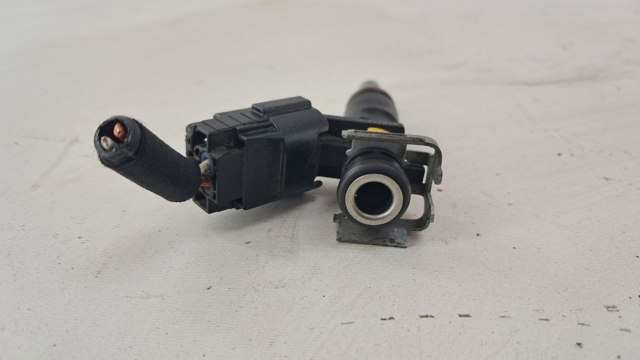 V752817680 PEUGEOT Форсунка впрыска топлива купить в Днепр