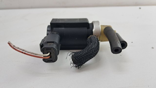 PEUGEOT V759537280 в наличии Львов