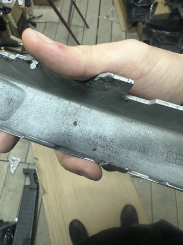 3C0807646A VAG Молдинг бампера переднего правый купить в Николаев