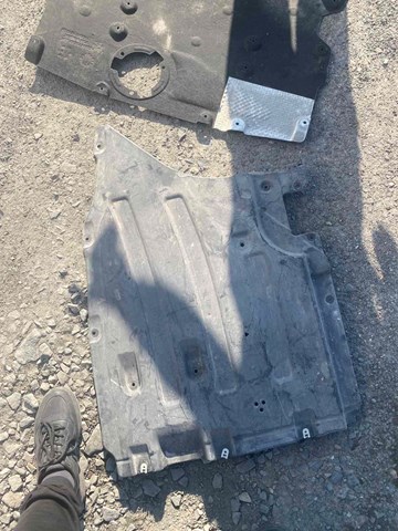 51757394810 Защита днища, топливного бака купить Днепр