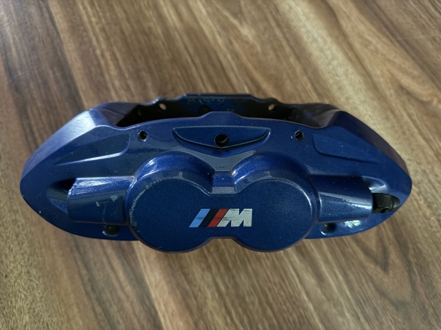Суппорт тормозной, передний, правый 34116799466 BMW
