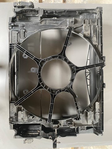 Диффузор радиатора охлаждения, в сборе с мотором и крыльчаткой 17427647652
