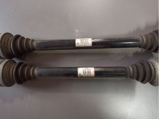 Полуось задняя, правая 33207647026 BMW