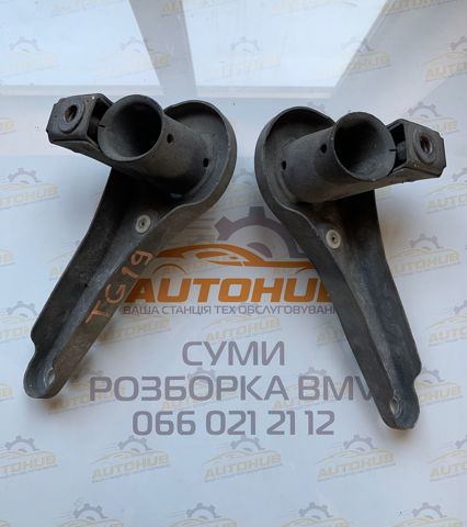 Кронштейн задней балки 33326793651 BMW