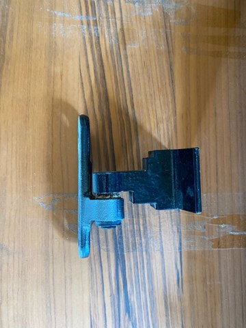 Петля двери задней правой 41527259596 BMW