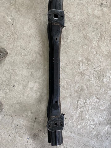 Шина бампера заднего 51127203976 BMW