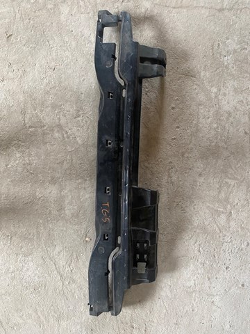 51127904979 BMW Кронштейн бампера заднего центральный купить в Каменское
