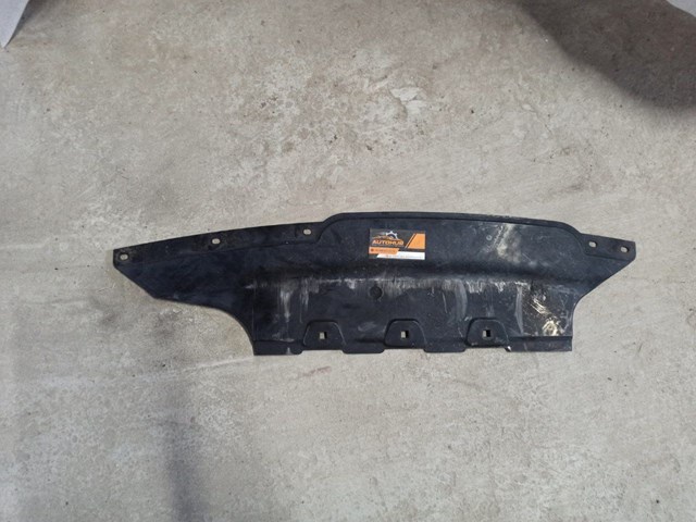 Направляющая заднего бампера 51127906845 BMW