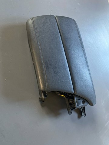 Крышка подлокотника 51169216866 BMW