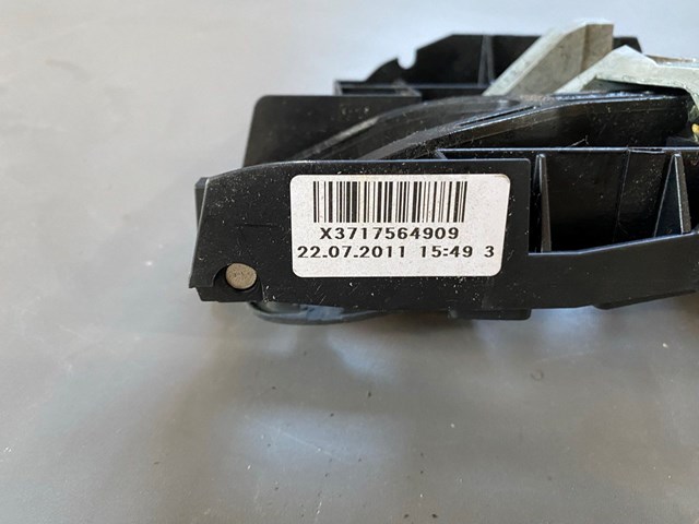 51217187227 BMW Держатель наружной ручки двери задней левой купить в Тернополь