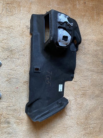 BMW 51479163194 Облицовка багажного отсека правая в наличии Украина