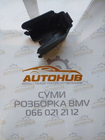 Крышка ручки наружной двери задней левой 51647308803 BMW