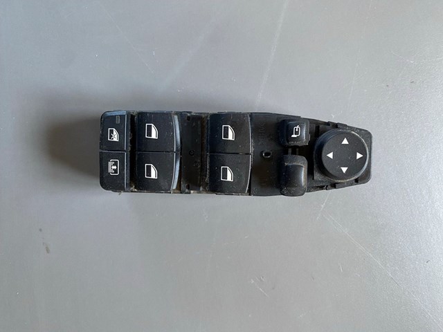 BMW 61319238240 Кнопочный блок управления стеклоподъемником передний левый в наличии Украина