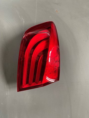 Задняя левая внешняя фара 63217203231 BMW