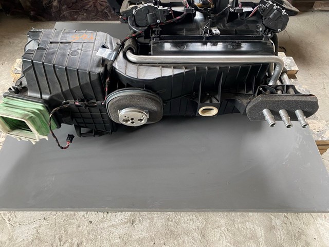 BMW 64119290823 в наличии Хмельницкий