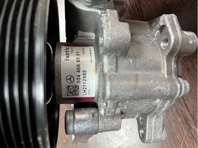 MERCEDES 0044668501 Насос ГУР в наличии Полтава