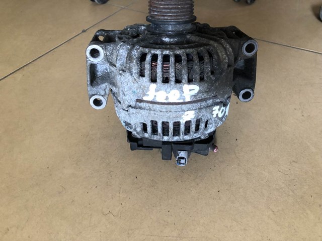 Автомобильный генератор 0124515115 BOSCH