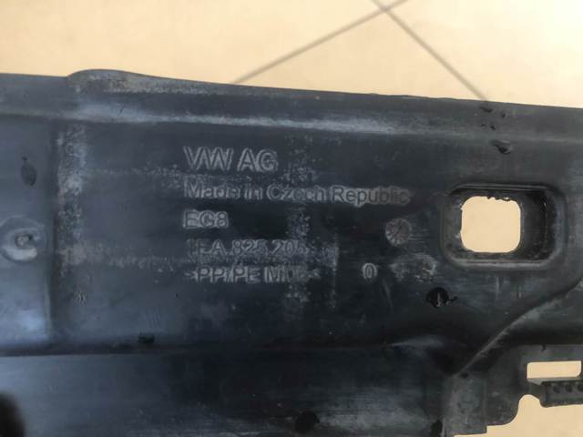VAG 1EA825205 Защита днища задняя левая в наличии Каменское