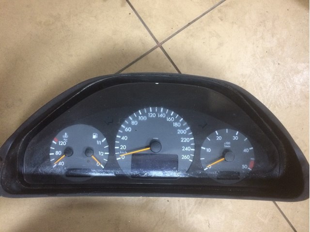 Приборная доска 2105400311 MERCEDES
