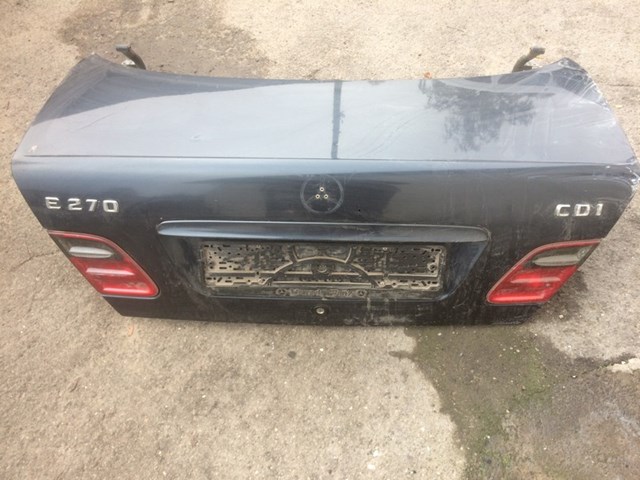 MERCEDES 2107501175 Крышка багажника в наличии Ровно