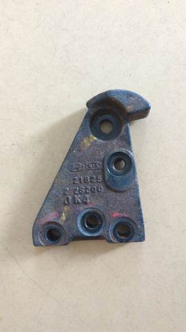 218252S200 HYUNDAI купить в Винница