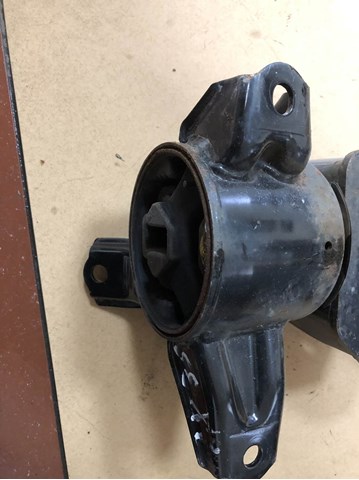 218302S200 HYUNDAI Подушка (опора) двигателя левая передняя купить в Сумы