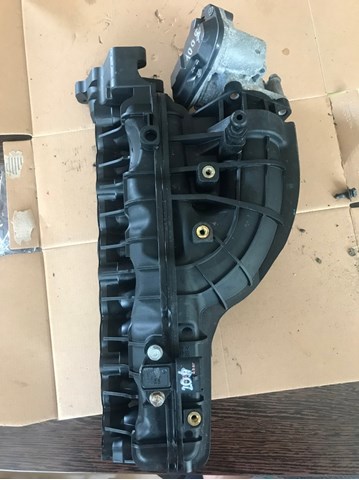 HYUNDAI 283102F011 Коллектор впускной в наличии Чернигов