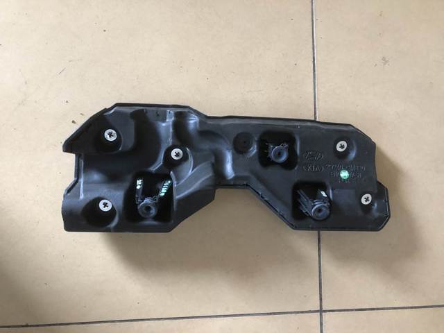 HYUNDAI 292402M820 Крышка двигателя в наличии Хмельницкий