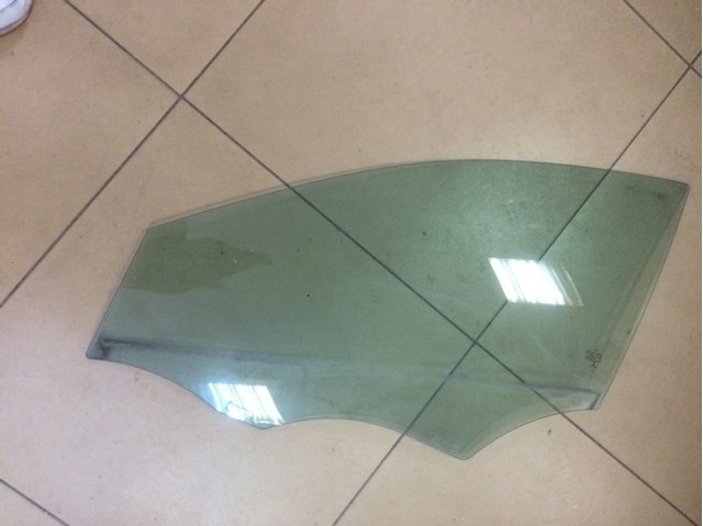 Стекло передней двери, правой 43R00049 MERCEDES