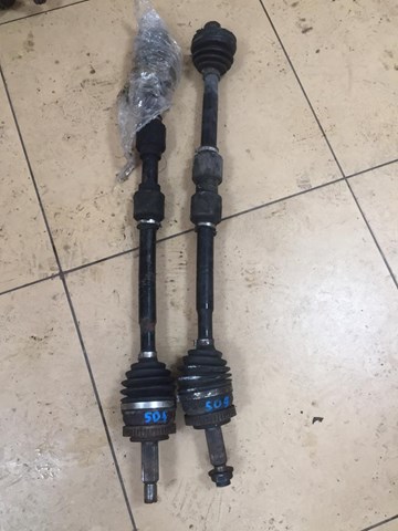 HYUNDAI 495013Z550 Полуось (привод) передняя правая в наличии Николаев