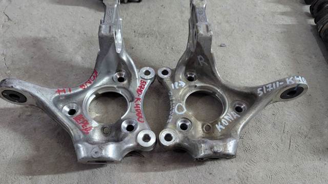 Кулак поворотный передний правый 51711K4000 HYUNDAI