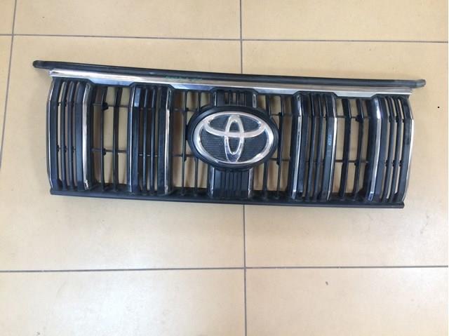 Решетка радиатора 5310160E70 TOYOTA
