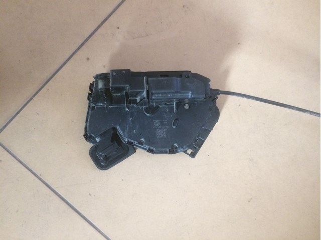 Замок двери водителя 5TC837015A VAG