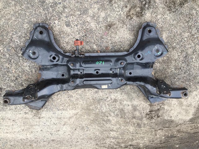 Балка передней подвески 624001J000 HYUNDAI