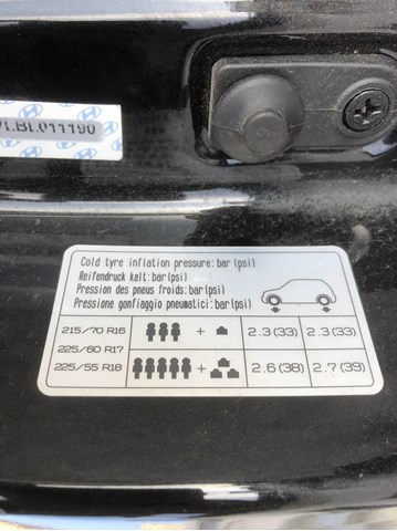 HYUNDAI 713222YD00 Порог внешний правый в наличии Одесса