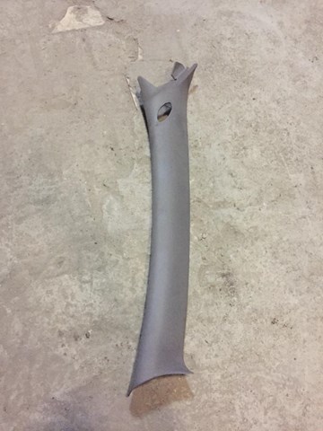 Обшивка стойки кузова внутренняя, передняя правая 76911BM400 NISSAN