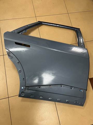 Задняя правая дверь 77004GI000 HYUNDAI