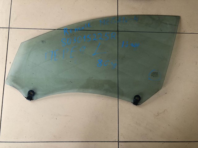 RENAULT 803015225R Стекло двери передней левой в наличии Хмельницкий