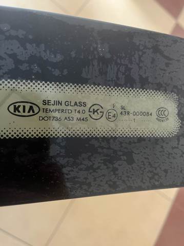 816103W000 HYUNDAI Крышка люка крыши передняя купить в Полтава