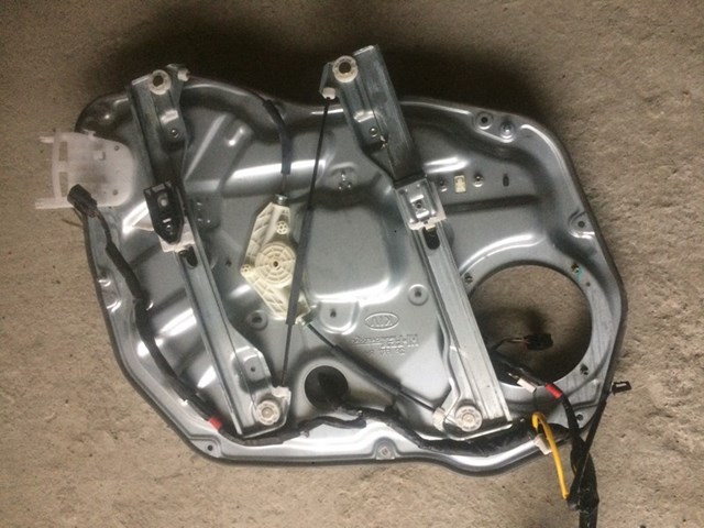 Механизм стеклоподъемника двери передней, правой 824022P010 HYUNDAI