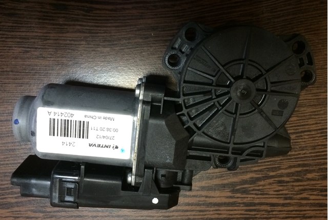 HYUNDAI 824602T010 Мотор стеклоподъемника двери передней правой в наличии Ужгород