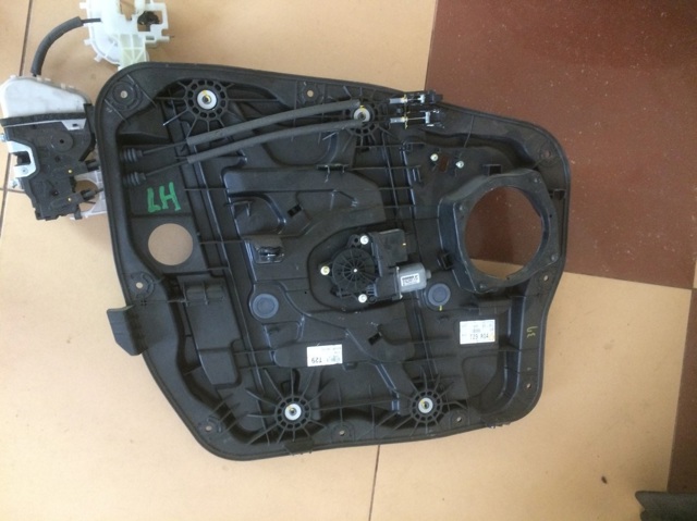 HYUNDAI 824812W010 Механизм стеклоподъемника двери передней правой в наличии Винница
