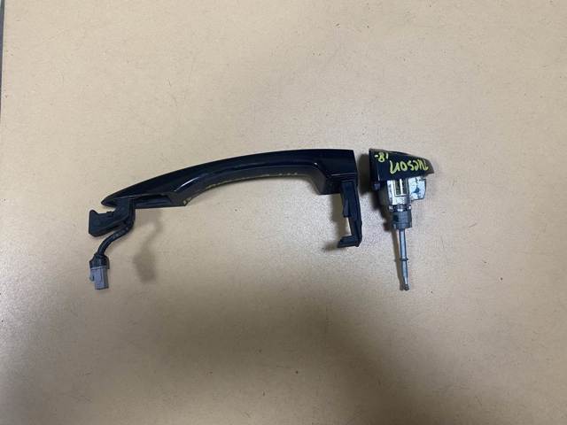 Ручка передней двери наружная, левая 82651D7000 HYUNDAI