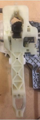 Держатель наружной ручки двери, передней левой 826553W000 HYUNDAI