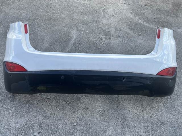Задний бампер 866112Y000 HYUNDAI